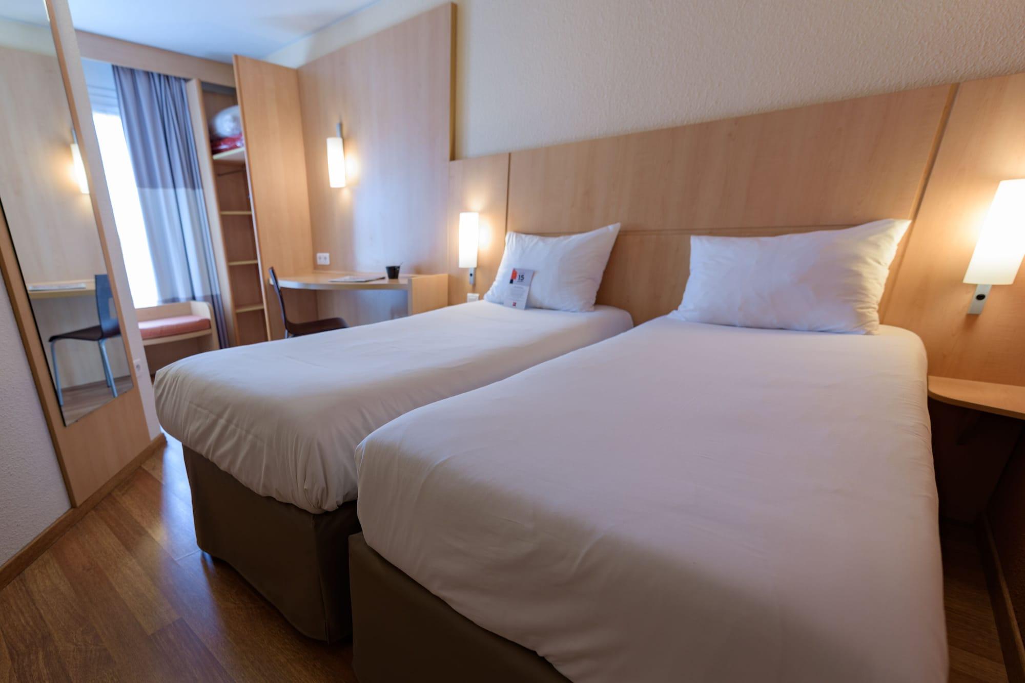 Ibis Centre Pont De L'europe Hotel